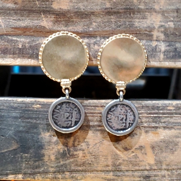 COIN DROP EARRINGS CLIP ON TWO TONE MIXED METAL - Picture 1 of 7